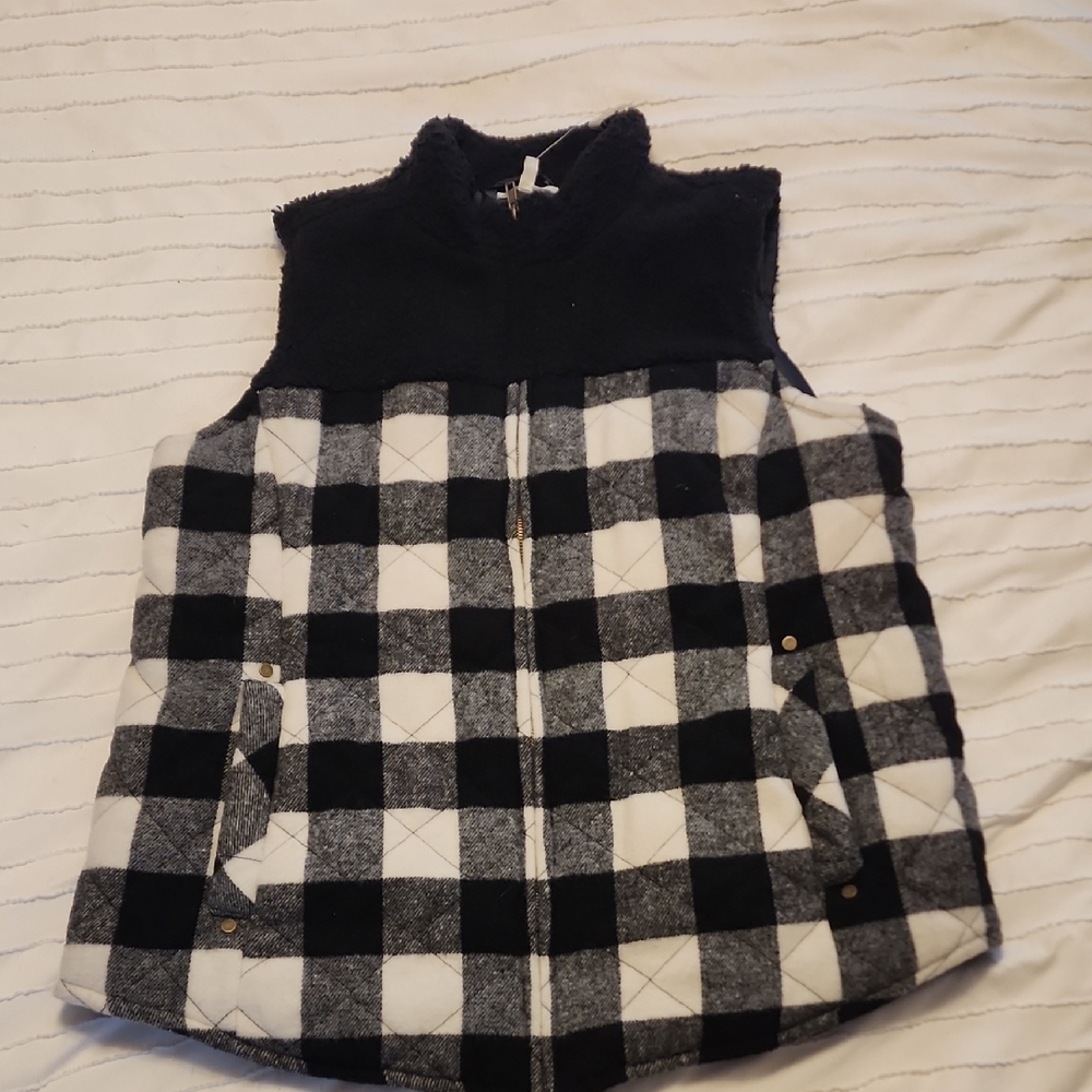 Maurices Textured Black Vest